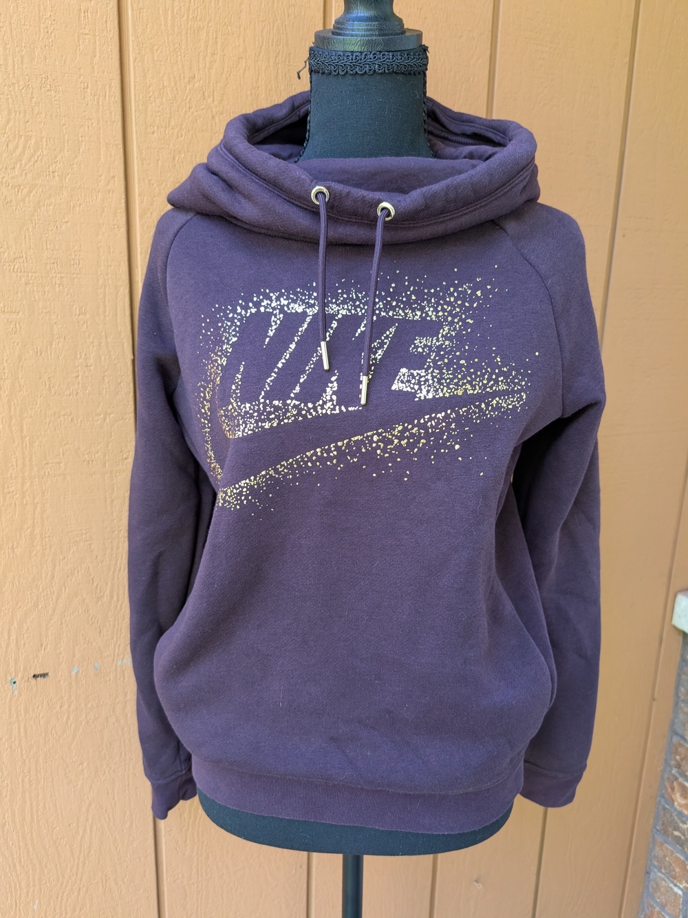 Nike Plum Purple Gold Speckle Logo Funnel Neck Pullover Hoodie Size Small